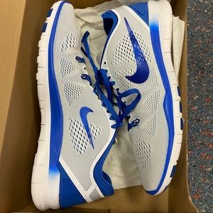 NWT Nike Free 5.0 Sneakers